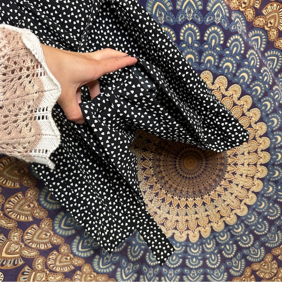 🦋5/20$🦋 Volcom heart patterned romper - Picture 9 of 11